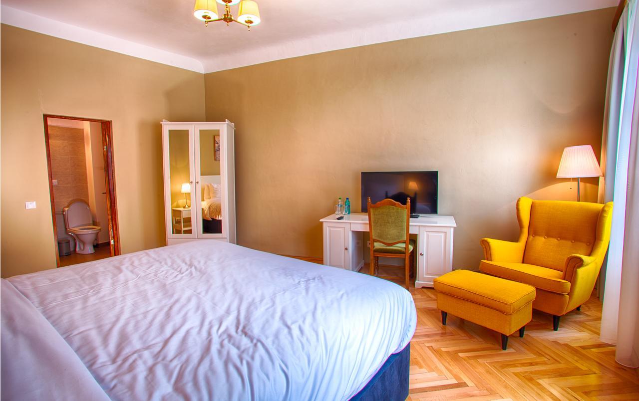 Bed and Breakfast Goldsmith Sybin Zewnętrze zdjęcie
