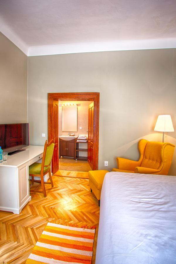 Bed and Breakfast Goldsmith Sybin Zewnętrze zdjęcie